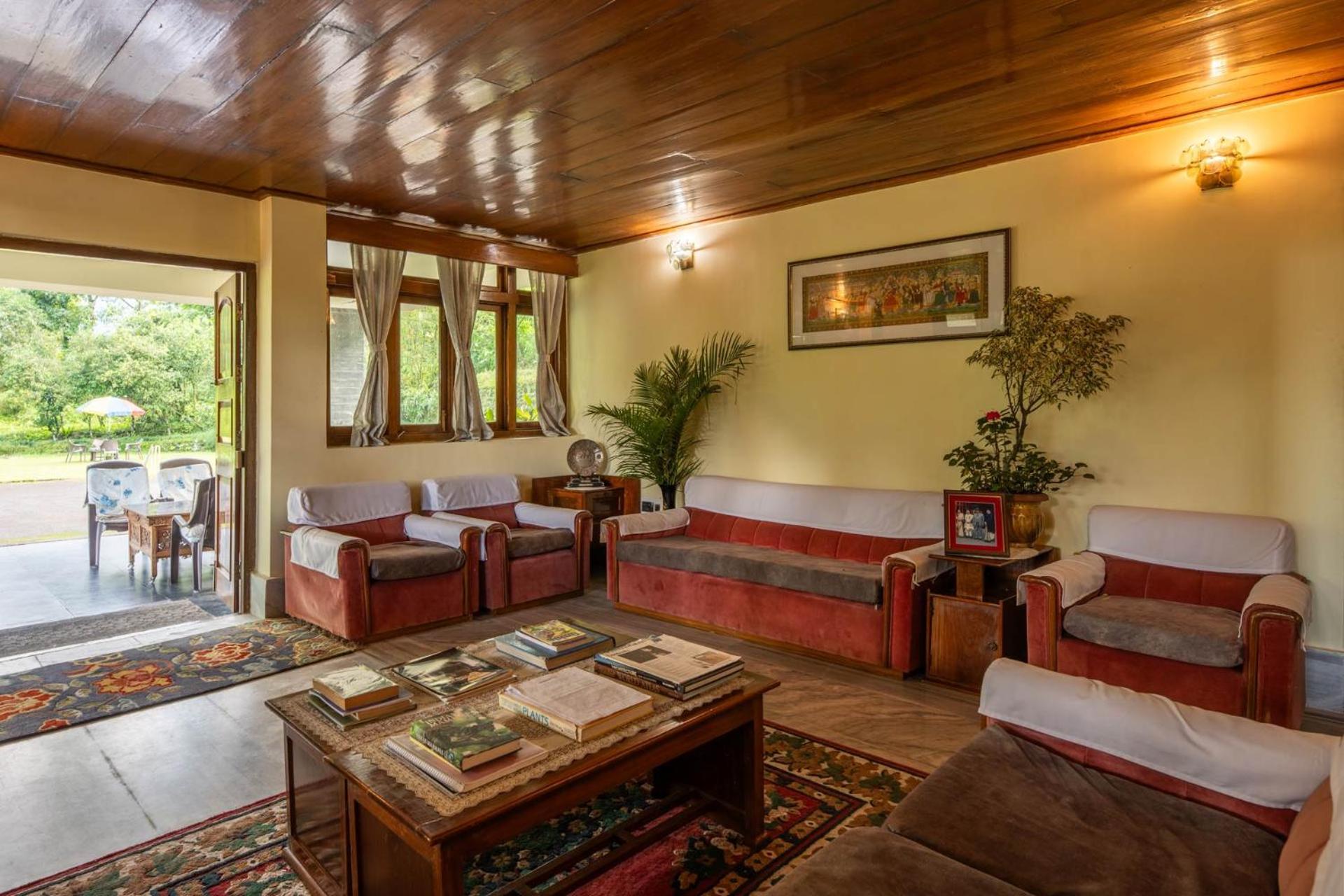 La Ipsing Farm By Stayvista - 3 Bhk Villa With Balcony, Mountain View, Indoor Games, And Pet Friendly Samdong Eksteriør billede